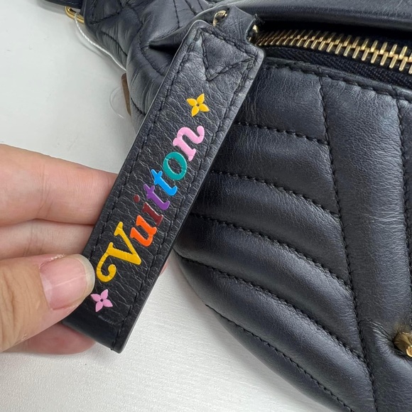 SOLD OUT “””Louis Vuitton new wave bumbag - Picture 3 of 8